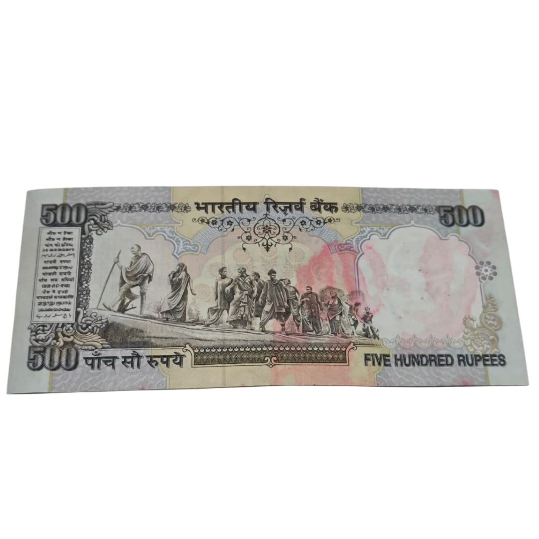Rs 500 old Issue C rangrajan sign serial no 621551 silver thread note